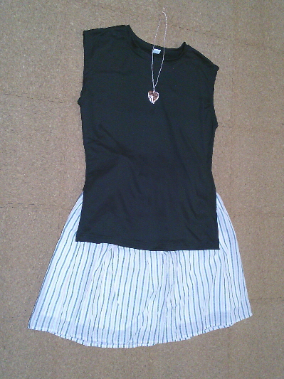 157)590円ノースリカットソー黒2