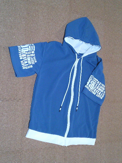 176)482円半そでパーカー青3