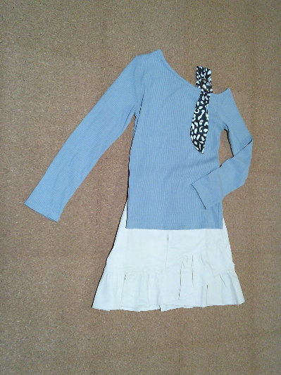 188)550円フロントギャザー・デザインミニスカート白