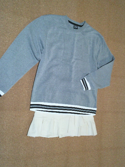 188)550円フロントギャザー・デザインミニスカート白