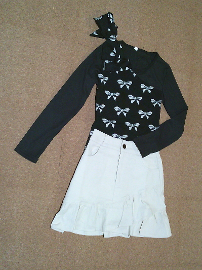 188)550円フロントギャザー・デザインミニスカート白