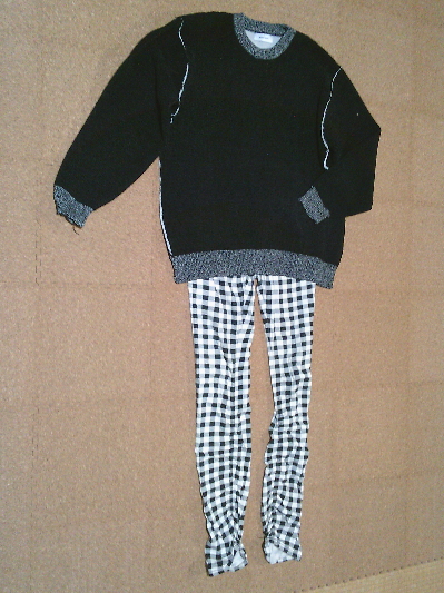 191)957円黒とグレーの配色のデザインセーター2