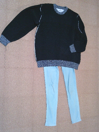 191)957円黒とグレーの配色のデザインセーター2