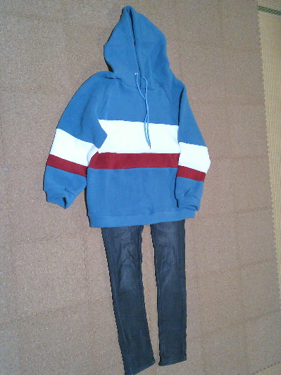 193)871円極厚デザインパーカー2