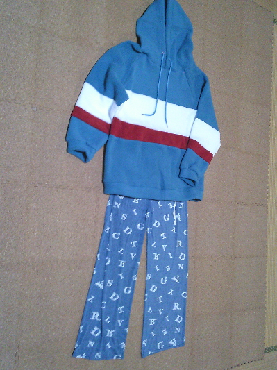 193)871円極厚デザインパーカー2