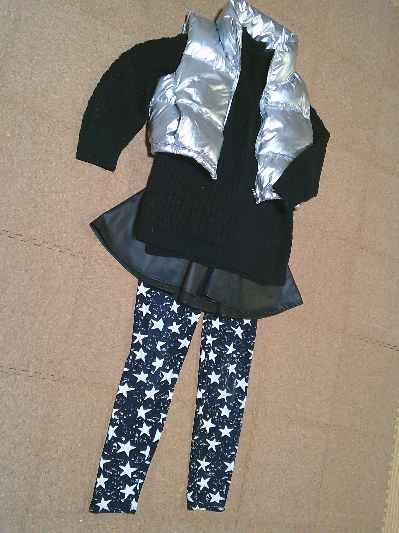 194）1,689円シルバーのダウンベスト２