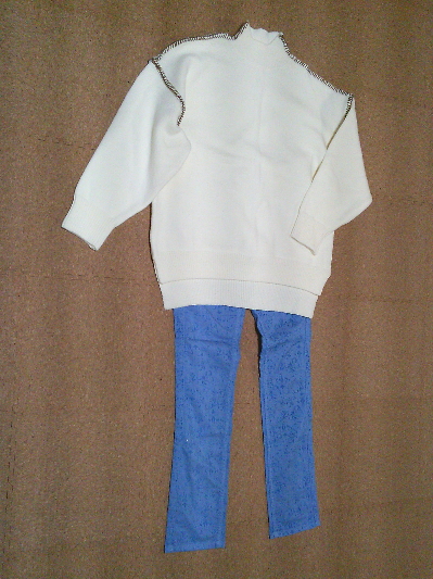 196)649円植物柄のブルーパンツ