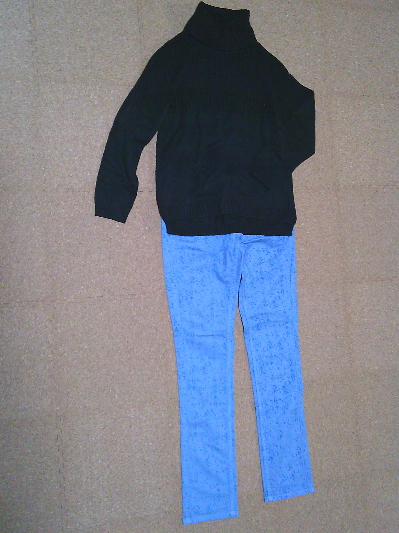 167）649円植物柄のブルーパンツ２