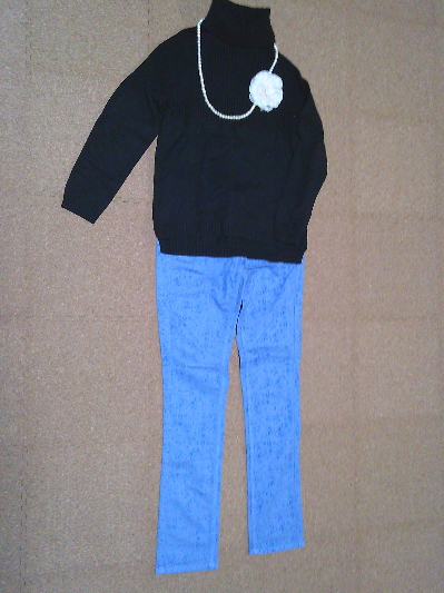 167）649円植物柄のブルーパンツ２