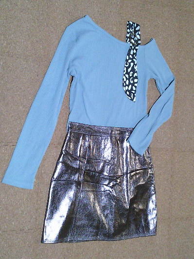 201）631円チャコールラメ・ミニスカート