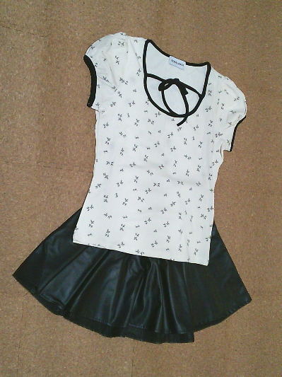 203)400円フロントリボントップス