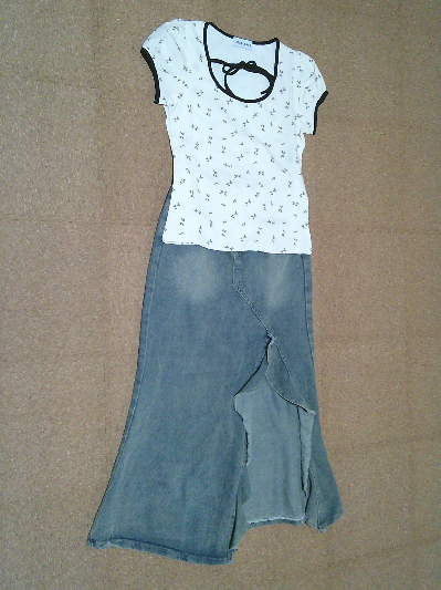 204）400円フロントリボントップス２