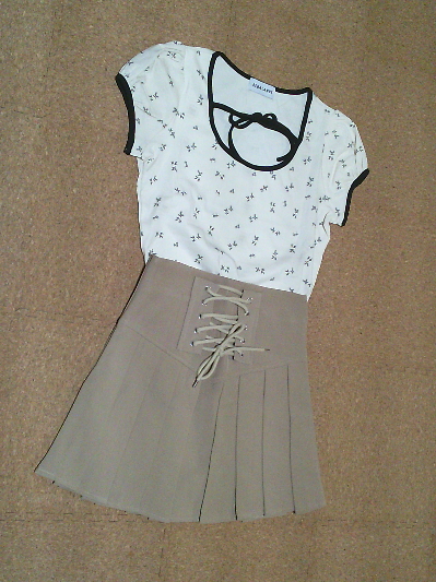 204）400円フロントリボントップス２