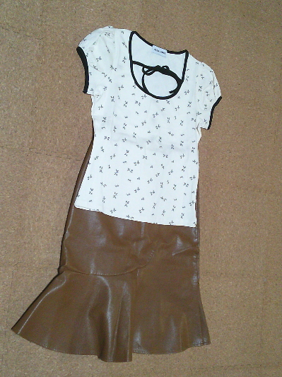 204）400円フロントリボントップス２