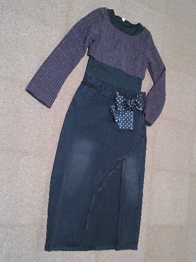 206）590円スリットデニムスカート黒