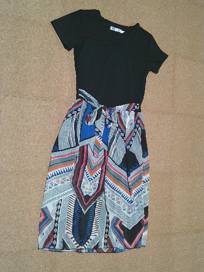 186）いつかのお出かけコーデ、幾何学ワンピ